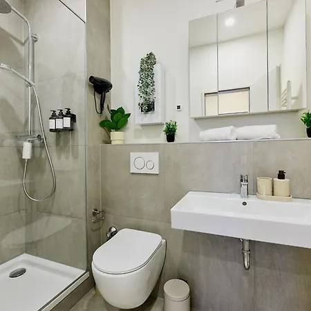 Casa Mia-neuss-due-messe-hbf-zentrum-hafen-fuer-4 Apartment *